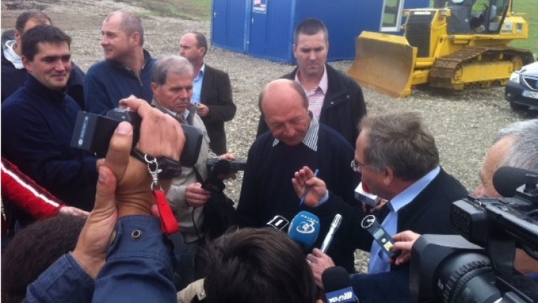 T. Basescu: Imi pare rau ca Ponta si Leanca au fost la un spectacol public la Ungheni, la gazoduct Imagine