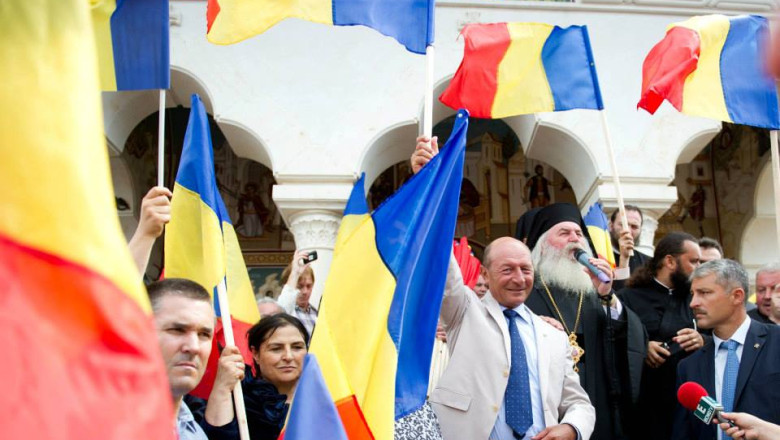 T. Basescu, in Harghita: „Am vazut la porti steagul secuiesc. Oare nu era loc si pentru cel romanesc?” Imagine