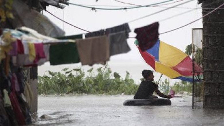 Taifunul Usagi se indreapta spre China. Furtuna a provocat pagube importante in Taiwan si Filipine Imagine