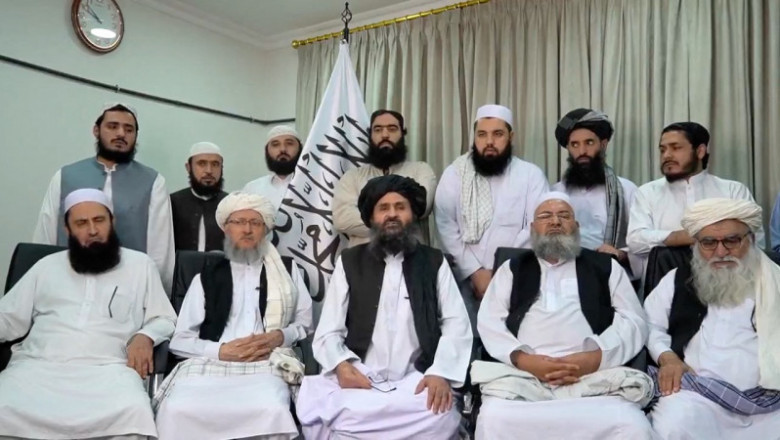 Talibanii au incheiat un acord cu Rusia pentru furnizarea de petrol si cereale Imagine