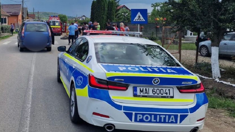 Tanar de 21 de ani, ranit dupa ce s-a izbit cu motocicleta de un autoturism. Nu avea permis, iar vehiculul nu era inmatriculat Imagine