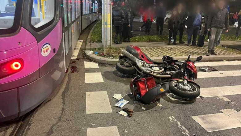 Tanar motociclist, ranit grav dupa o coliziune cu un tramvai in Cluj-Napoca Imagine