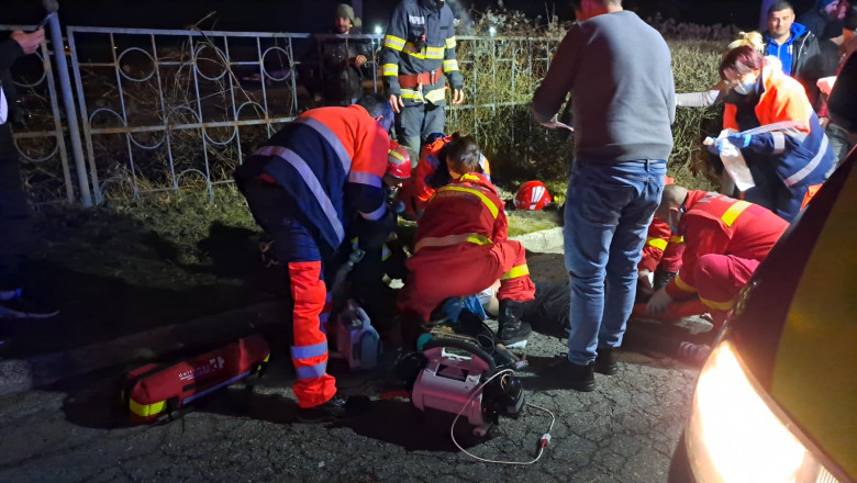 Tanarul care a lovit 6 copii pe trecere a fost retinut. Era baut si nu avea permis Imagine