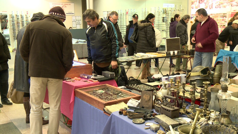 Targ de antichitati Imagine