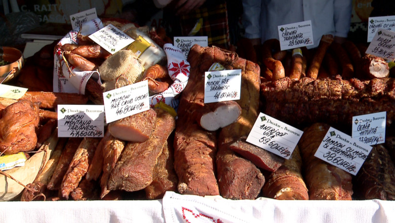 Targ de bucate bucovinene la Iasi. Comerciantii au vandut produse preparate de gospodine in casa Imagine