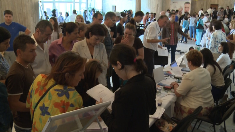 Targ de cariere. 1.200 de locuri de munca, puse la dispozitie la Iasi Imagine