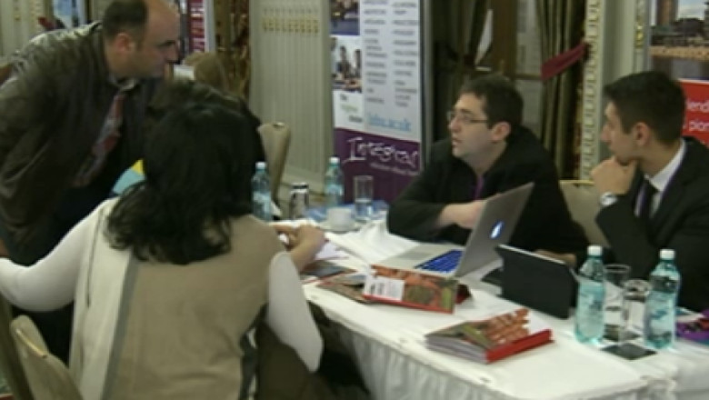 Targ international. Oferte la cele mai bune universitati din lume Imagine