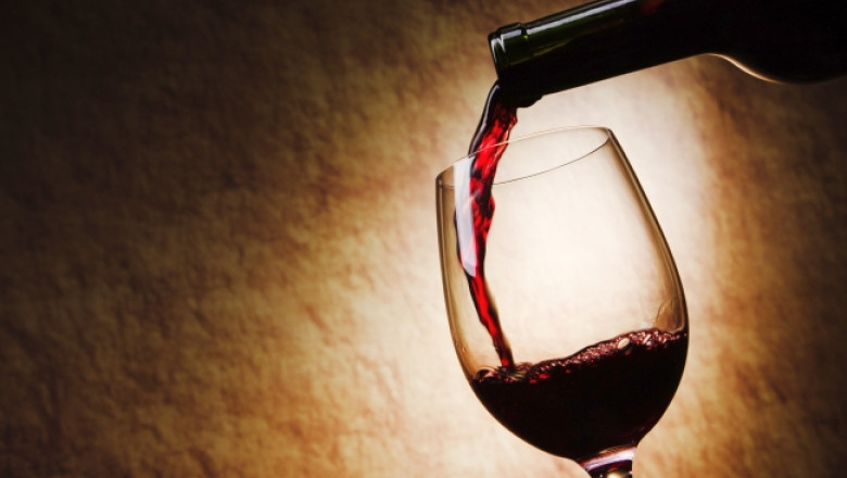 Targul Vinurilor la Brasov, pentru toate gusturile. Soiurile romanesti depasesc licorile aduse din Italia sau Spania in preferintele consumatorilor Imagine