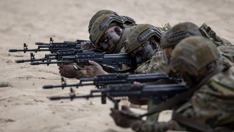 tarile europene din NATO asteapta un nou verdict al lui Donald Trump privind prezenta trupele americane in Europa Imagine