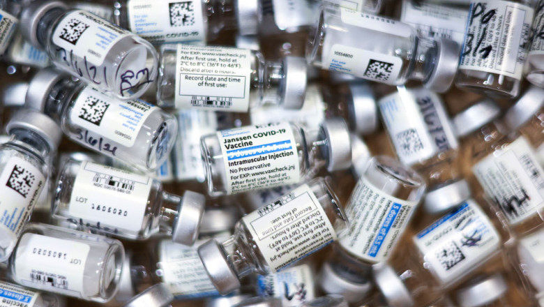 tarile UE au distrus vaccinuri anti-Covid de 4 miliarde de euro. Romania, in topul risipei, raportata la dozele primite (Politico) Imagine