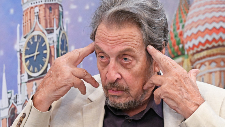 Tatal lui Elon Musk doreste sa obtina pasaportul rusesc: „Ar fi o mare onoare pentru mine” Imagine