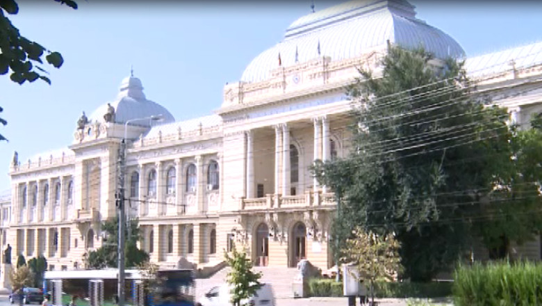 Taxe mai mari la facultate Imagine