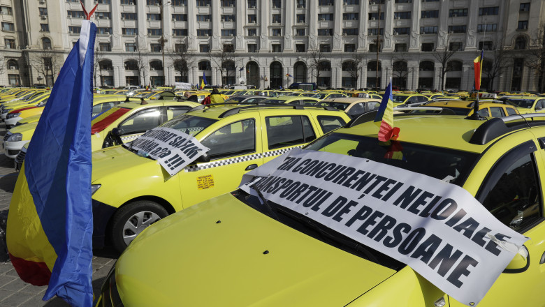 Taximetristii vor protesta pana cand Ciolacu va merge sa vorbeasca cu ei: „Plang de durere ca nu mai au bani sa duca la copii acasa” Imagine
