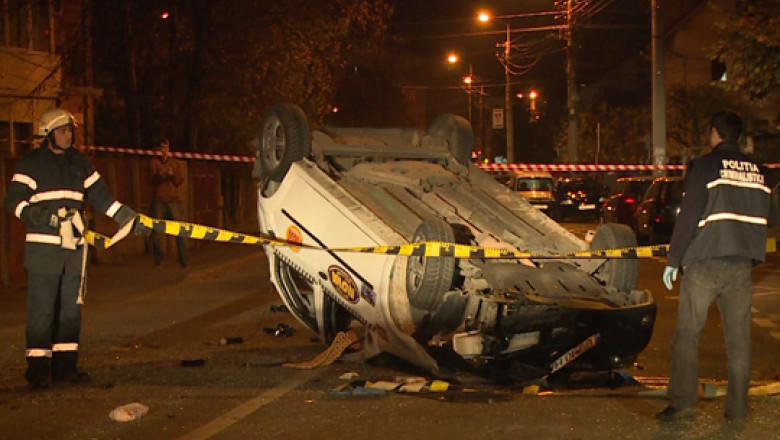 Taximetru rasturnat in cartierul Gheorgheni Imagine