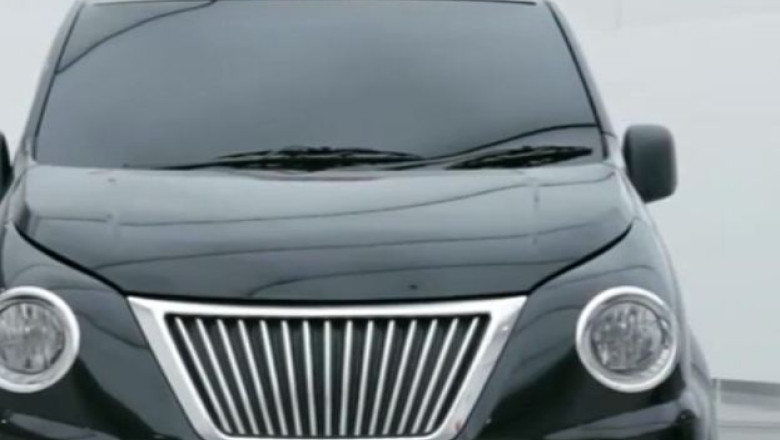 Taxiuri londoneze marca Nissan Imagine