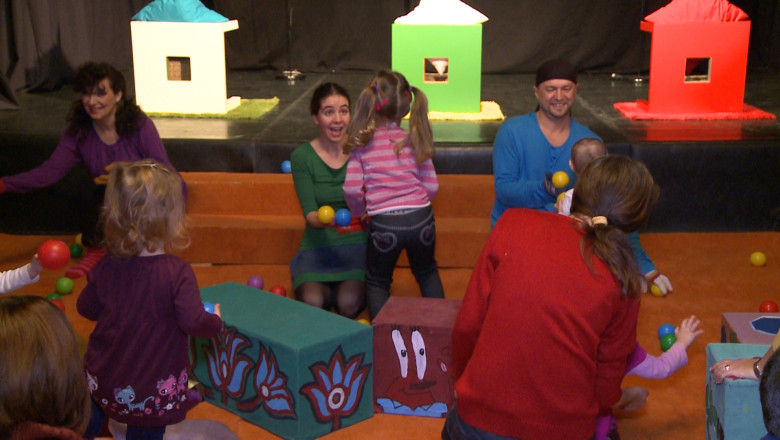 Teatru pentru... bebelusi. GALERIE FOTO Imagine