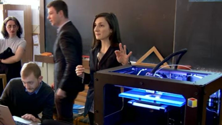 Tehnologia imprimarii 3D ajunge in scolile din Romania. 12 elevi din Bucuresti, primii care urmeaza un curs Imagine