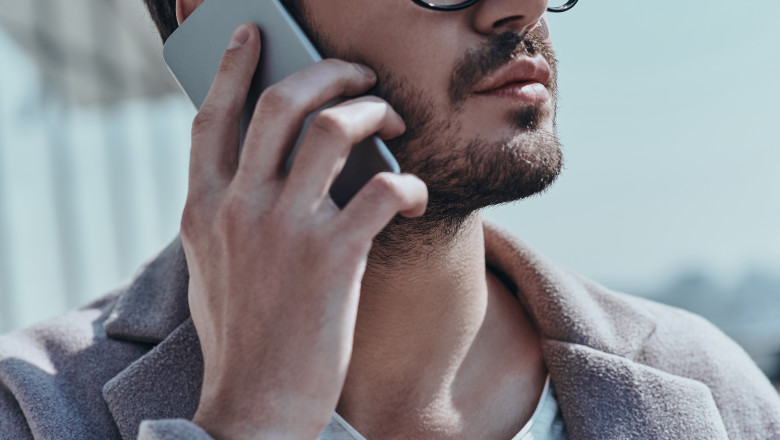 „Telefobia”: Oamenilor le e tot mai frica sa raspunda la telefon. Motivele pentru care prefera sa comunice prin mesaje Imagine