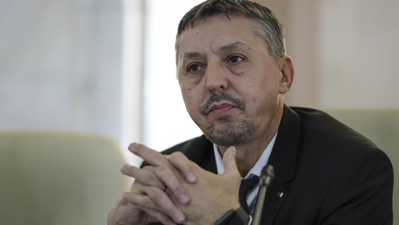 Temele cu AI, noua provocare din scoli. Daniel David: „Nu conteaza daca ai lucrat singur sau nu”. Ce ii sfatuieste pe profesori Imagine