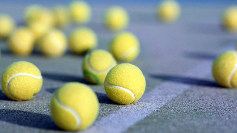 Tenisul de camp cauta viitori campioni in sate si comune Imagine