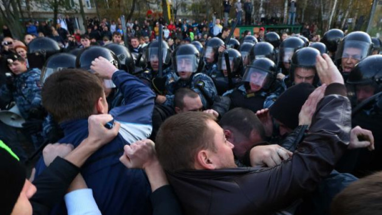 Tensiuni interetnice la Moscova, dupa ce un tanar a fost ucis de un imigrant ilegal Imagine