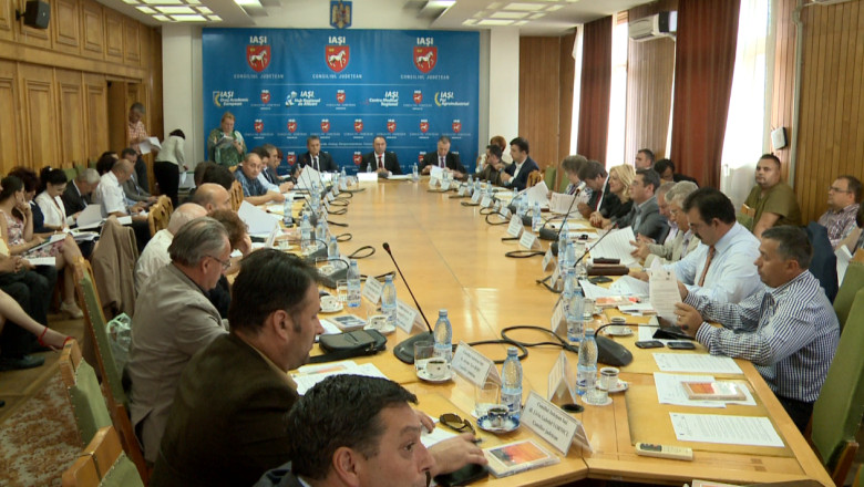 Tensiuni la CJ Iasi. Consilierii PSD au parasit sala inainte de incheierea sedintei Imagine