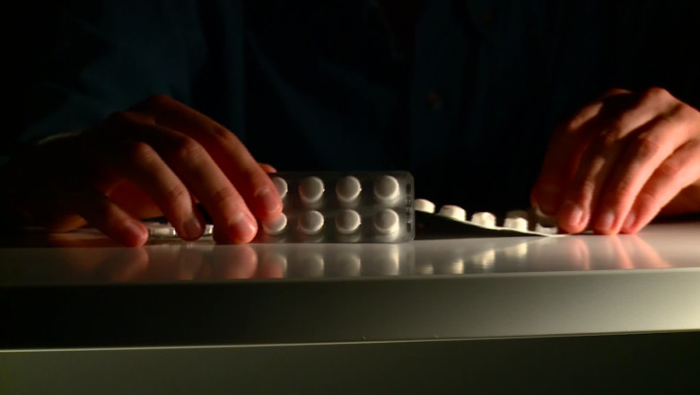 Tentativele de suicid, rezolvate prin telefon Imagine