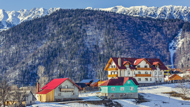 Tepele de Revelion au revenit. Mai multe grupuri au inchiriat aceeasi cabana din Sinaia, fara ca proprietarul sa aiba habar de asta Imagine