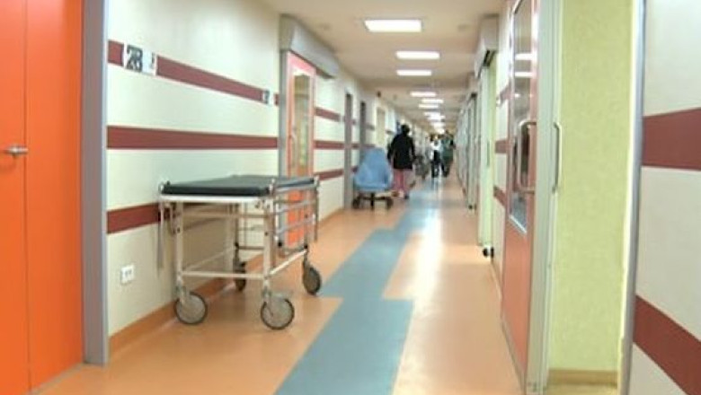 Terapie intensiva cu bani de acasa Imagine