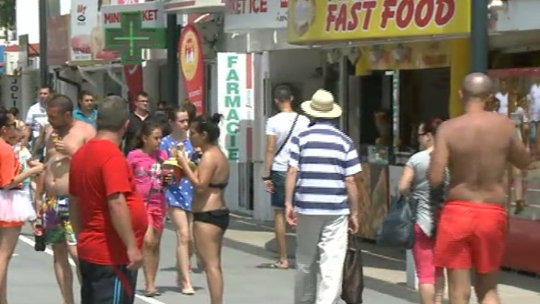 Terasa inchisa in Mamaia. Comercializa creveti expirati Imagine