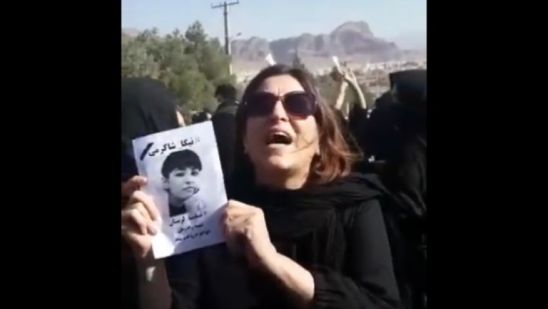 Teroarea din Iran. Cadavrul unei fete de 16 ani ucisa la proteste a fost furat de autoritati si ingropat in secret Imagine