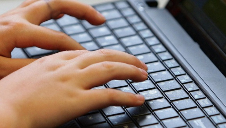 Teroristii din Somalia au cerut interzicerea utilizarii Internetului Imagine