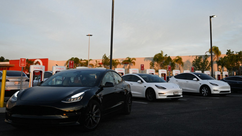 Tesla a raportat rezultate trimestriale sub previziunile analistilor. Ce venituri a avut compania lui Elon Musk Imagine