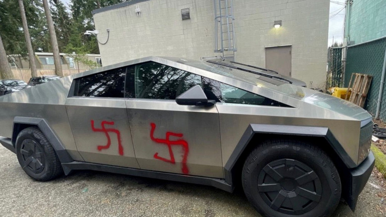 Tesla, data in judecata in Franta de mai multi proprietari din cauza pozitiilor politice ale lui Elon Musk. „Banii inapoi + daune” Imagine