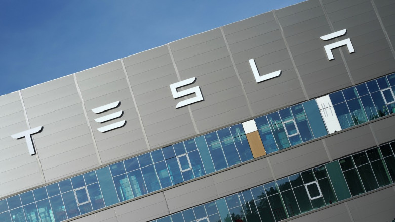 Tesla va opri productia la fabrica sa din Germania pentru cinci zile. Ce motive invoca Imagine