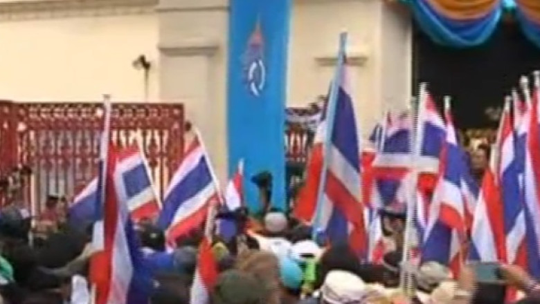 Thailanda. Zeci de mii de oameni cer plecarea de la putere a guvernantilor Imagine