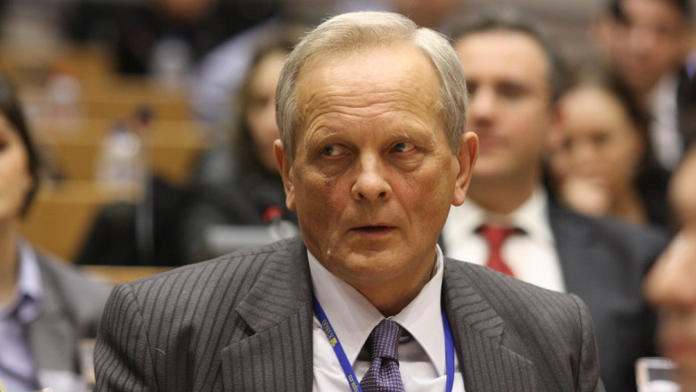 Theodor Stolojan, audiat la Parchet pentru fals in declaratii Imagine