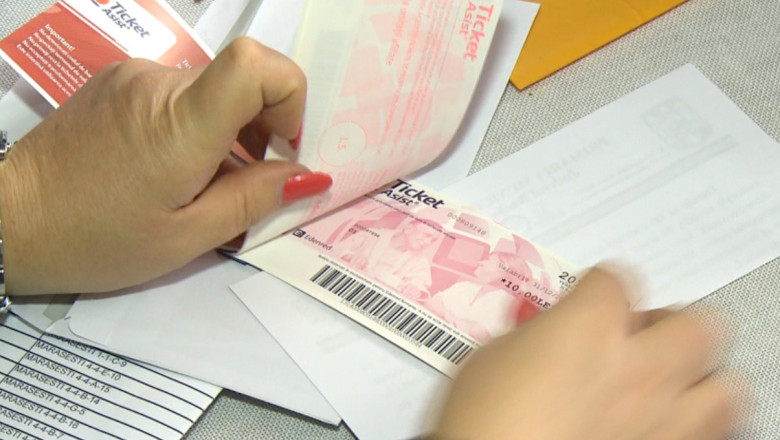 Tichete cadou pentru pensionari. 15.000 de varstnici din Bacau primesc bonuri de 100 de lei Imagine
