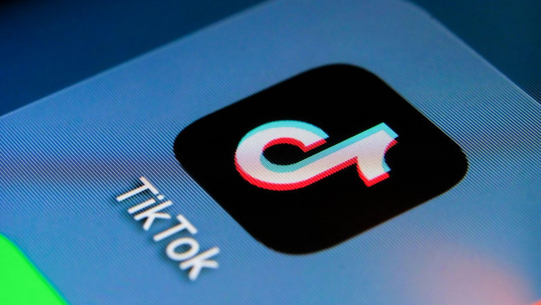 TikTok va primi o amenda de peste 500 de milioane de euro pentru ca a trimis datele utilizatorilor europeni in China Imagine