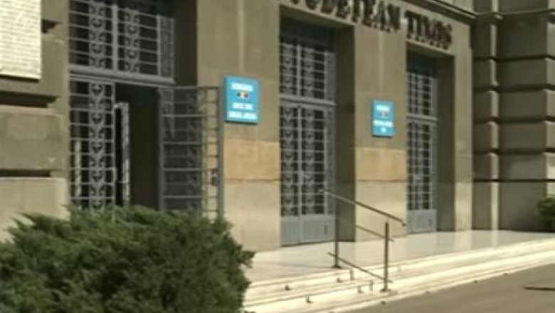 Timis. Bugetul pentru protocol, egal cu fondul de investitii pentru scoli Imagine