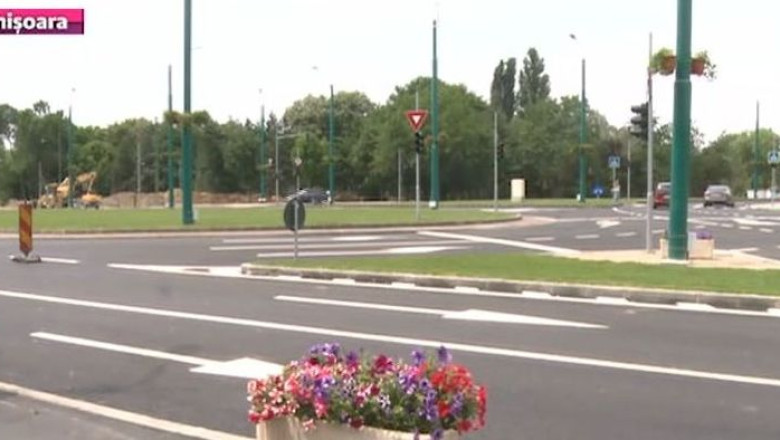 Timisoara: a fost deschisa circulatia peste pasajul Michelangelo Imagine