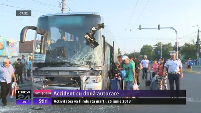 Timisoara: accident cu doua autocare Imagine