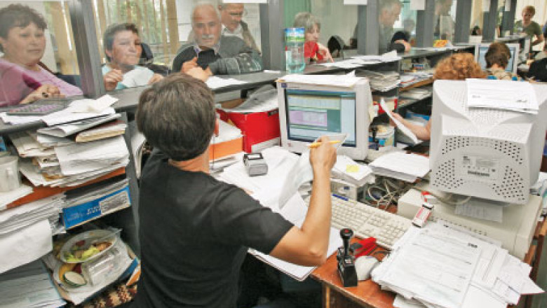 TIMISOARA. Angajatii primariei lucreaza doar 6 ore pe zi, dupa ce instalatia de climatizare s-a stricat Imagine