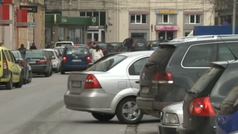 TIMISOARA. Anuntati ca isi vor recupera taxa auto, dar la Fisc au aflat ca au de platit in plus Imagine