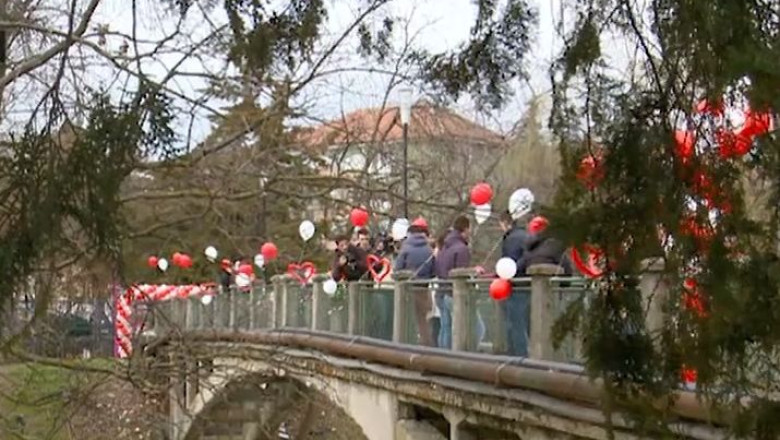 Timisoara: lacate pe Podul Indragostitilor Imagine