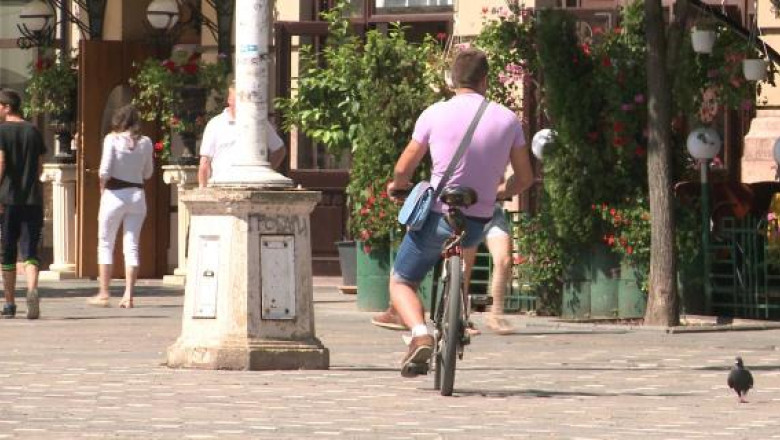 Timisoara: proiectul privind interzicerea circulatiei pe biciclete in Piata Victoriei si strada Alba Iulia a trecut! Imagine