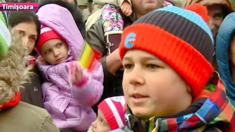 Timisoara sarbatoreste Ziua Nationala a Romaniei. Parada a fost urmata de demonstratii tactice Imagine