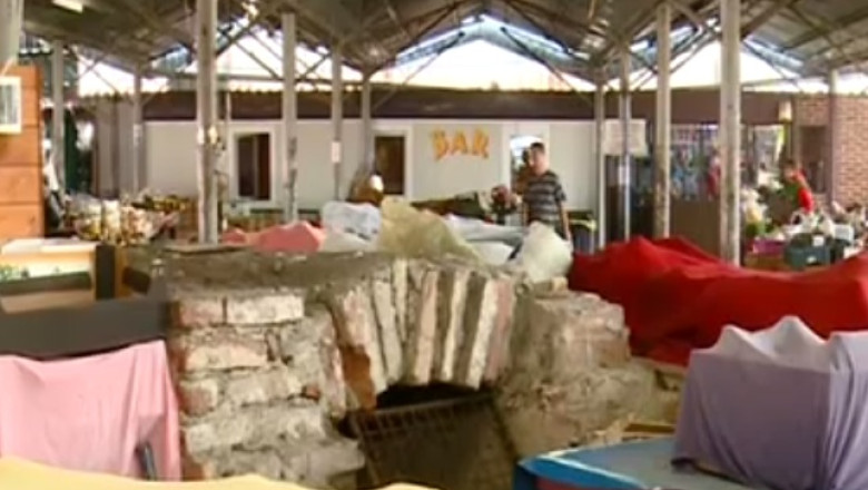 Timisoara. Singurul pasaj de trecere din vechea cetate sta ascuns intr-o piata Imagine