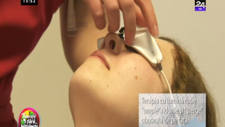 TINEREtE FARA BATRANEtE. Lampa care sterge ridurile Imagine