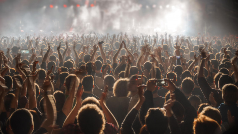 Tinerii din Germania vor primi un voucher de 200 de euro pentru a merge la concerte sau la teatru Imagine